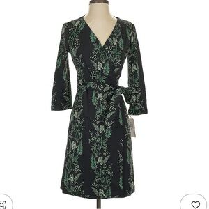 NWT Persifor Louise Foxglove In Shadow Floral Wrap Dress